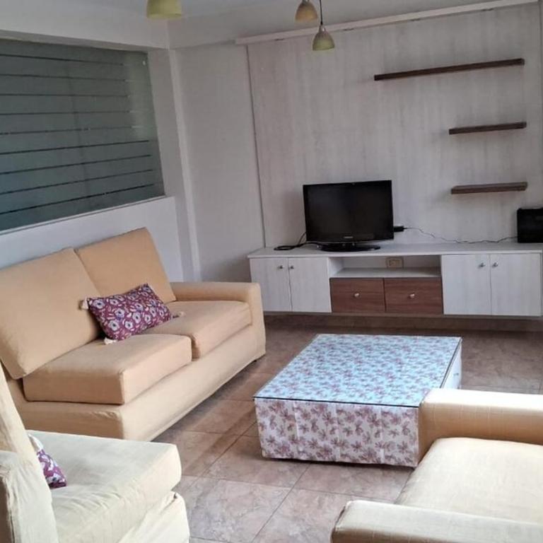 Bright and warm apartment - Two-Bedroom Apartment - 5