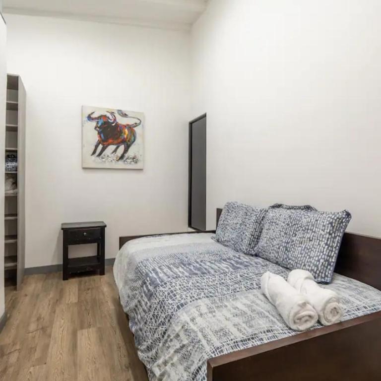 Apartamento muy bien ubicado, en el corazón del Poblado, Medellín muy fresco, aire acondicionado - Three-Bedroom Apartment - 18
