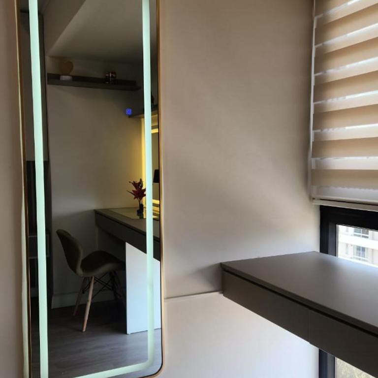 Modern Apartment 805 with Ocean View - Two-Bedroom Apartment with City View - 8