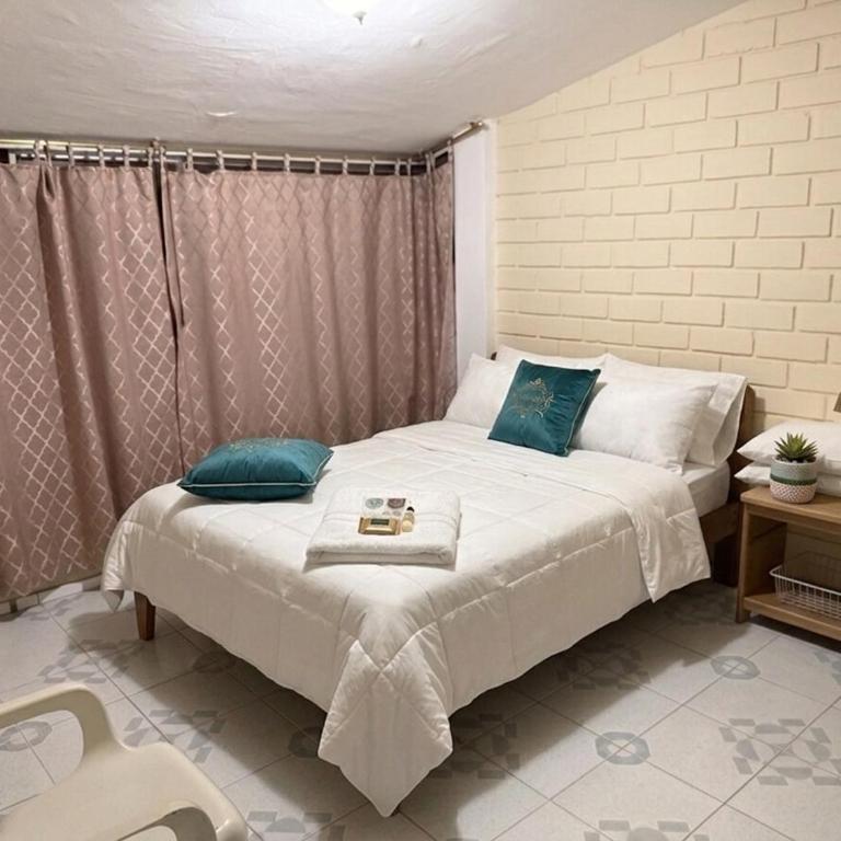 Private Beach House Steps from the Ocean - Illary - Three-Bedroom House - 3