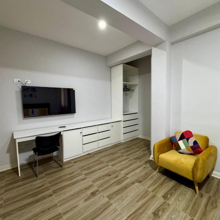 Departamento nuevo, lujoso y espacioso - Four-Bedroom Deluxe Apartment - 23