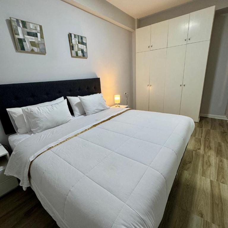 Departamento nuevo, lujoso y espacioso - Three-Bedroom Deluxe Apartment - 19