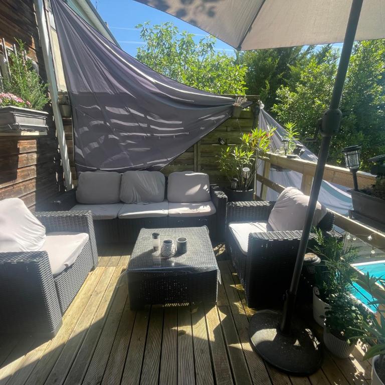 Maison cosy entièrement climatisée avec piscine - Maison 2 Chambres - 1