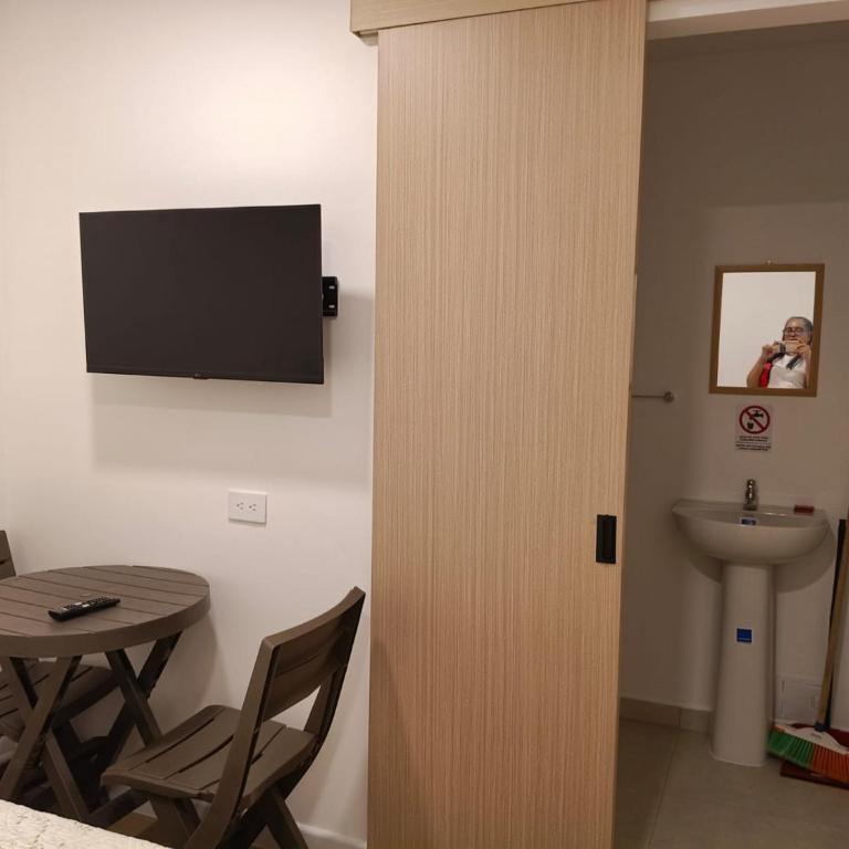 Alojamiento MissCecily - Habitación Doble con baño privado - 3