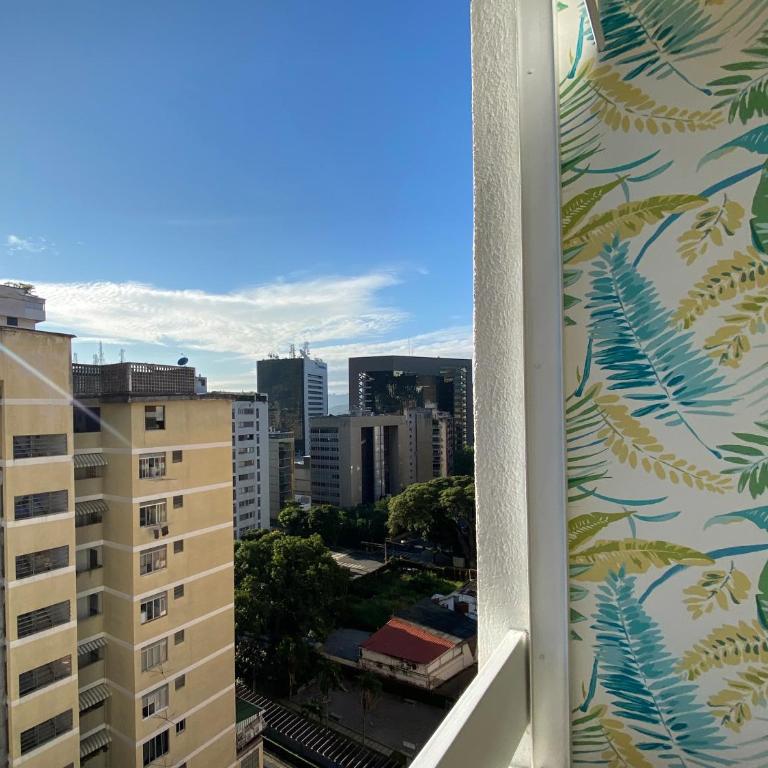 Suite VIP Caracas Los Palos Grandes con Estacionamiento - Apartamento de 1 dormitorio - 5