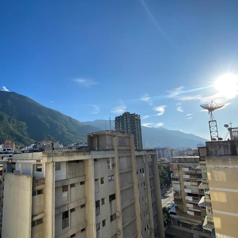 Suite VIP Caracas Los Palos Grandes con Estacionamiento - Apartamento de 1 dormitorio - 3