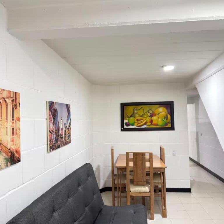 Apto Moderno y Minimalista ,Tranvía a 5 min - One-Bedroom Apartment - 4