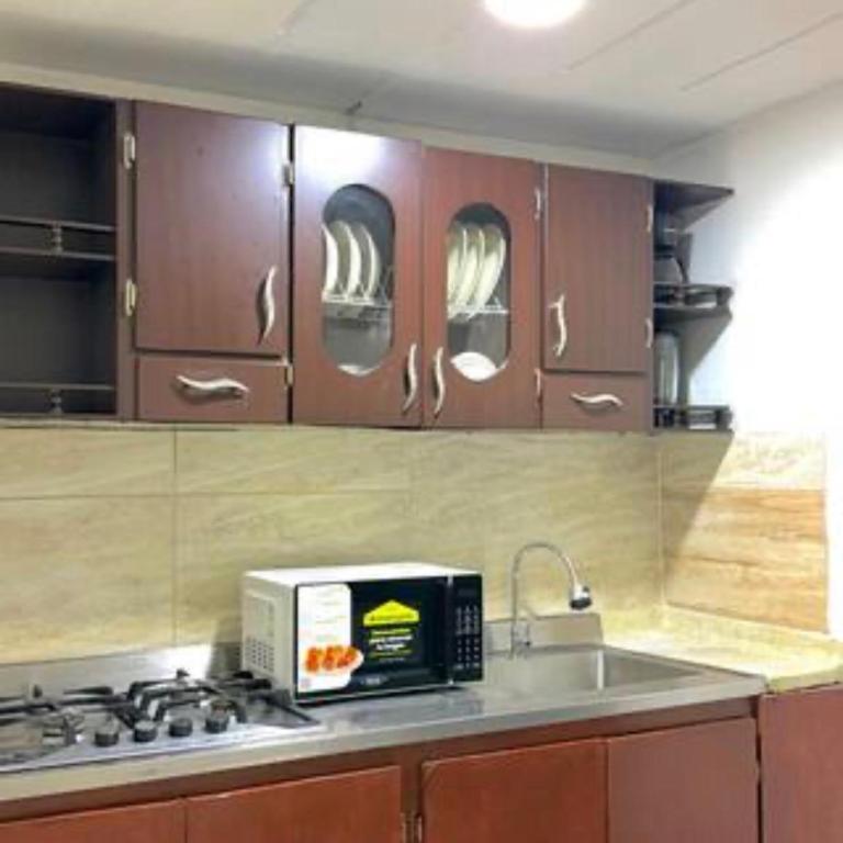 Apto Moderno y Minimalista ,Tranvía a 5 min - One-Bedroom Apartment - 6