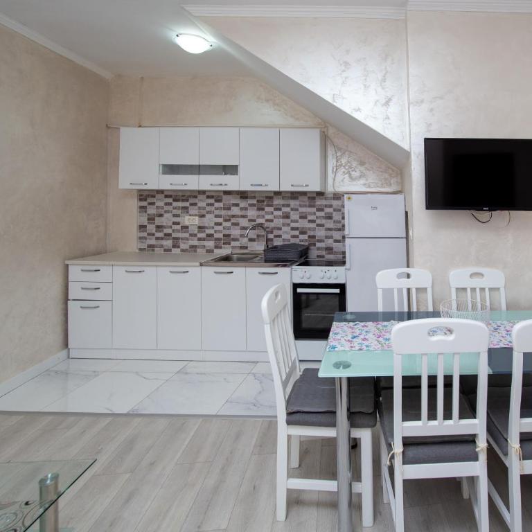 Apartmani Čukić Rafailovići - Superior Apartment - 23