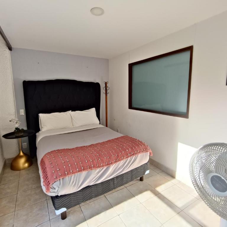 Esencia Reforma-Depa con mini balcón y parking - Two-Bedroom Apartment - 3