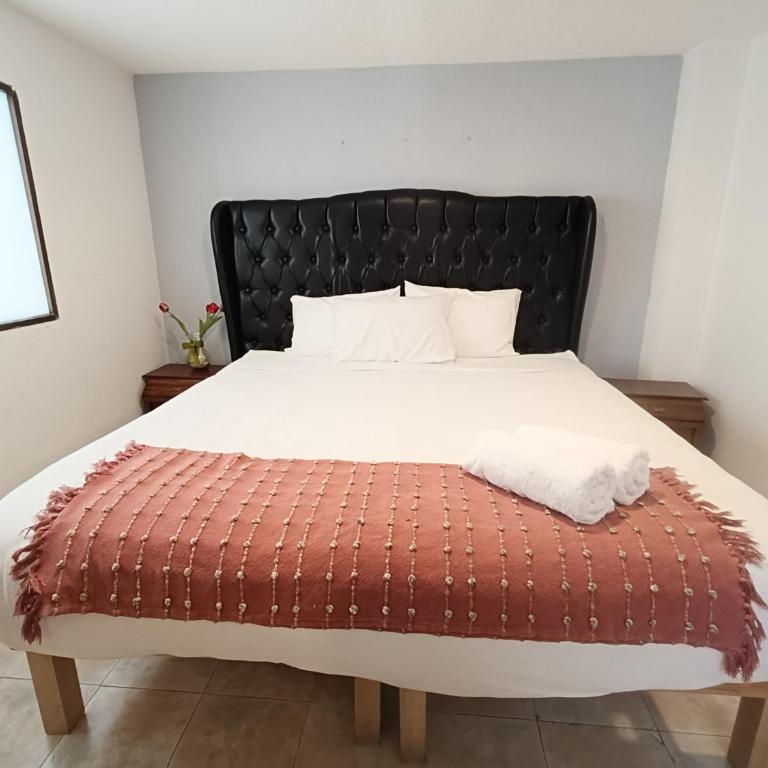 Esencia Reforma-Depa con mini balcón y parking - Two-Bedroom Apartment - 5