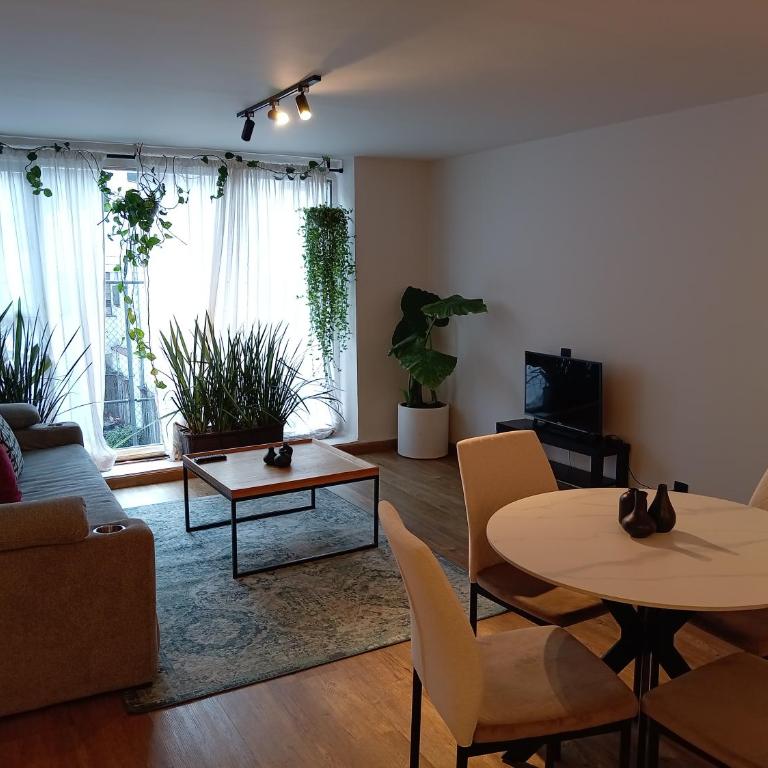 Esencia Reforma-Depa con mini balcón y parking - Two-Bedroom Apartment - 7
