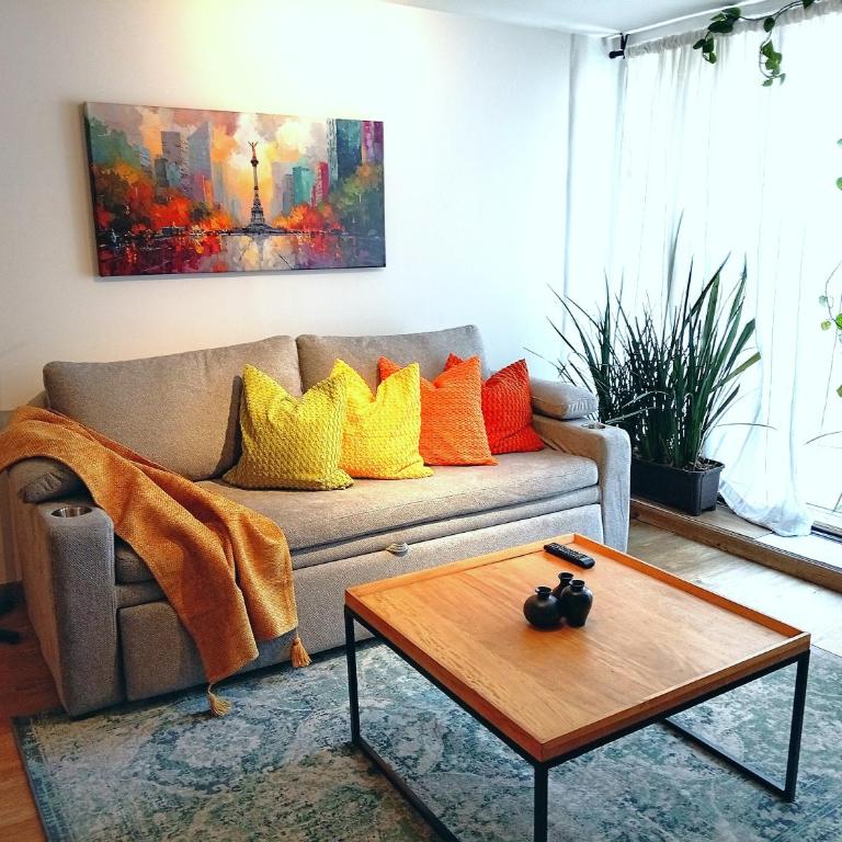 Esencia Reforma-Depa con mini balcón y parking - Two-Bedroom Apartment - 11