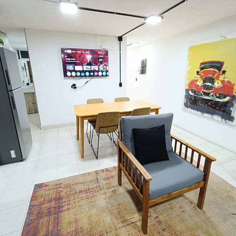 Esencia Reforma-Depa con mini balcón y parking - Two-Bedroom Apartment - 8