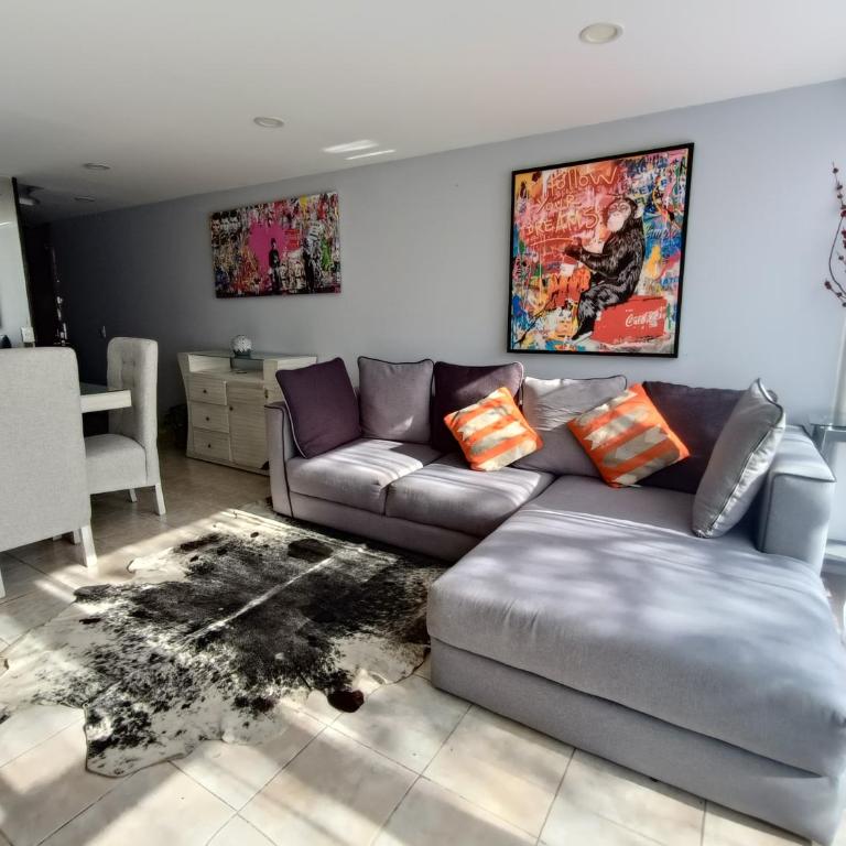 Esencia Reforma-Depa con mini balcón y parking - Two-Bedroom Apartment - 8