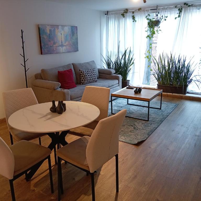 Esencia Reforma-Depa con mini balcón y parking - Two-Bedroom Apartment - 31