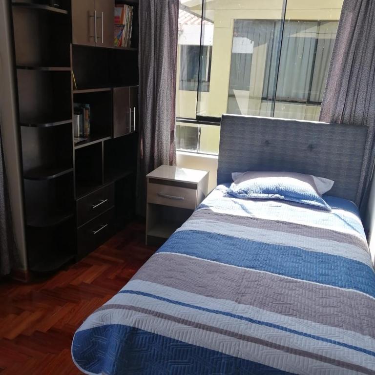 Allin Samana duplex iluminado 5 min from Plaza de Armas - Three-Bedroom Apartment - 12