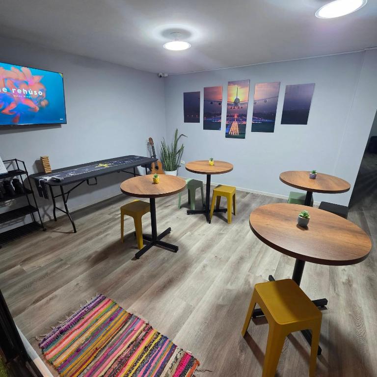 Lima Airport Hostel - FREE AIRPORT PICK UP - Habitación Individual con baño privado - 34