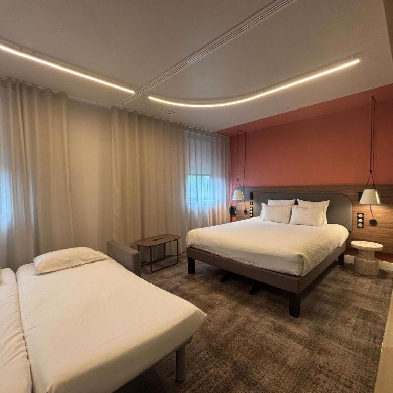 Novotel Suites Rouen Normandie - Suite Supérieure Un Lit Double Et Deux Lits Simples - 4