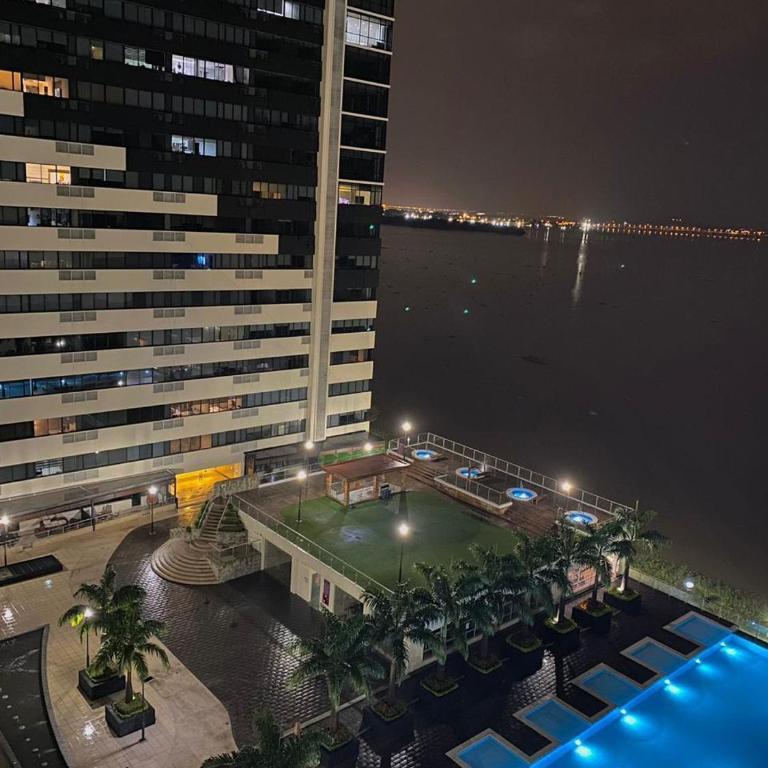 Departamento Privado frente al río - Puerto Santa Ana - Suite with River View - 2