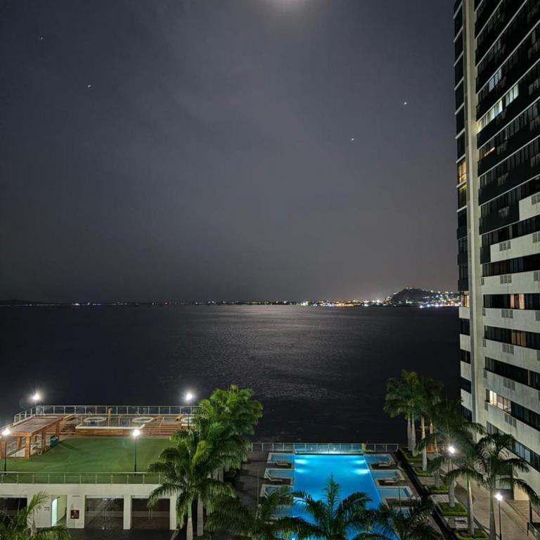 Departamento Privado frente al río - Puerto Santa Ana - Suite with River View - 3
