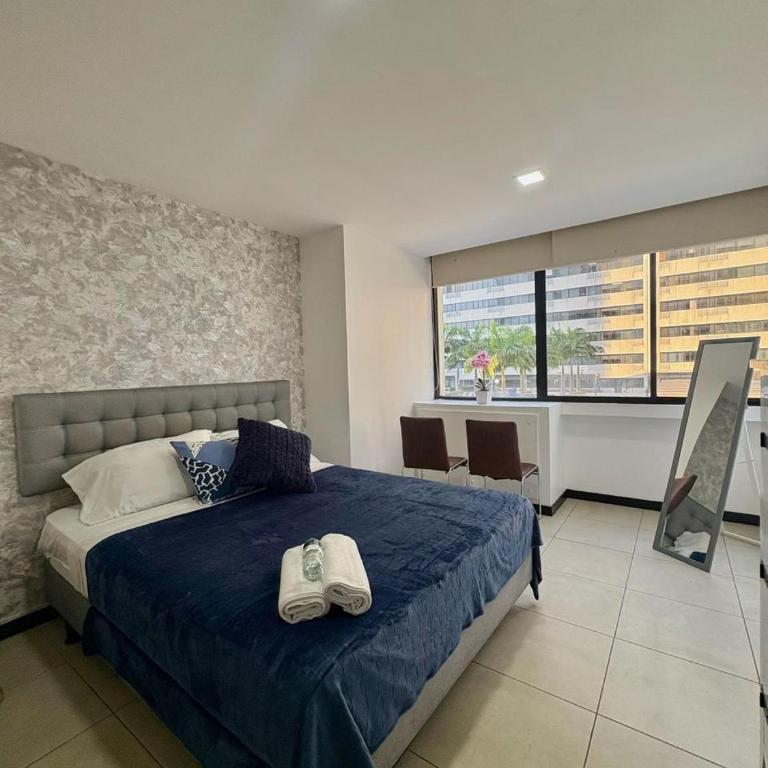 Departamento Privado frente al río - Puerto Santa Ana - Two-Bedroom Deluxe Apartment with Garden View - 10