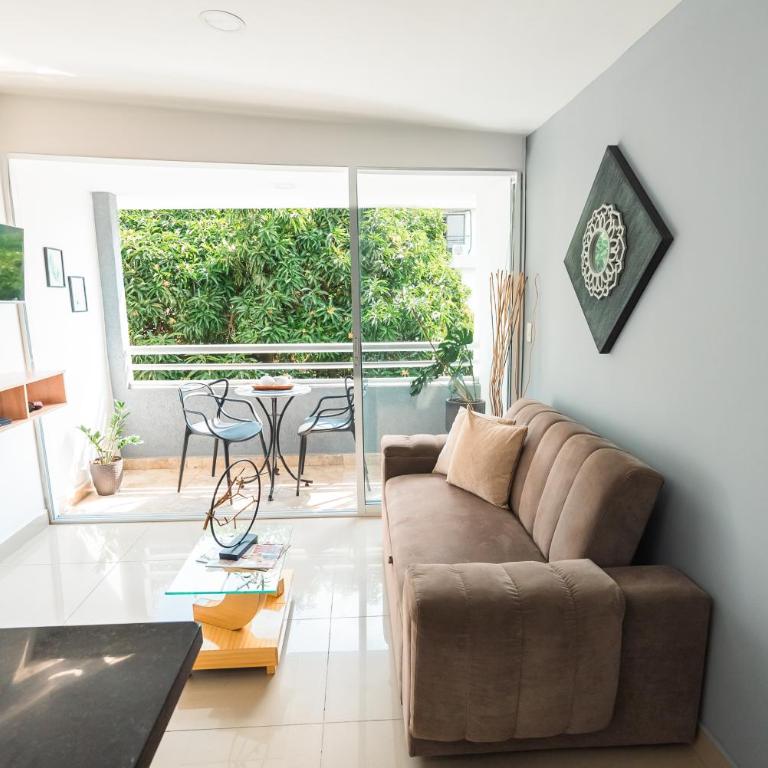 Ideal Home - One-Bedroom Apartment - 7