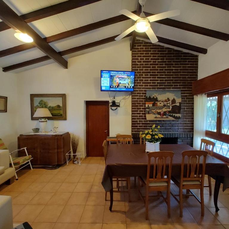 Pinos del Virrey I - Three-Bedroom Chalet - 10