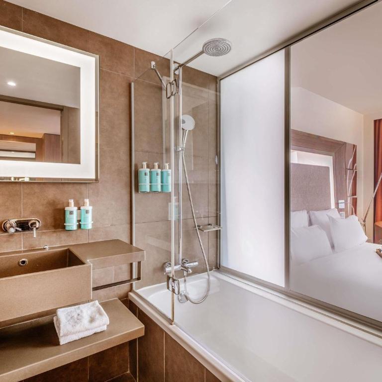 Novotel Lyon Centre-Confluence Bord de Saone - Chambre Double Classique avec Canapé-Lit - 2