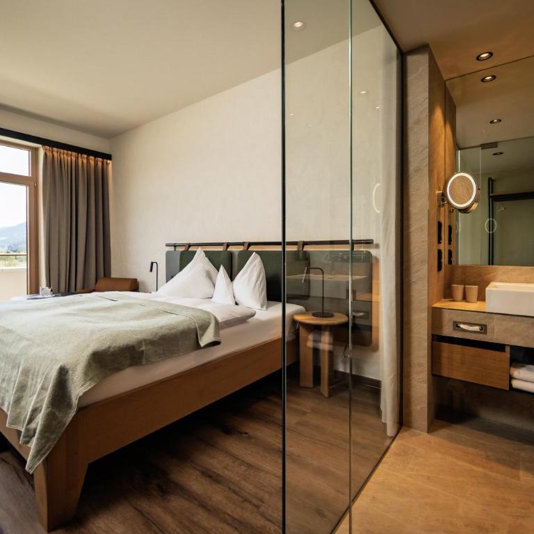 Tauern Spa Hotel & Therme - Doppelzimmer mit Bergblick - 2