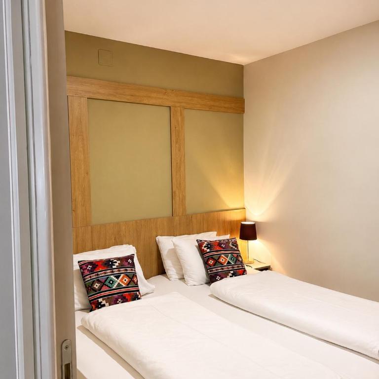 Urban Residence Apartments - Deluxe Apartment - 1