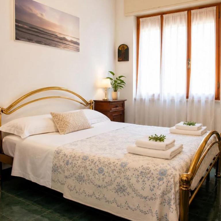 Comfy & quiet Few min to Beach & Trails & Train - Appartamento con 2 Camere da Letto, Balcone e Terrazza - 1