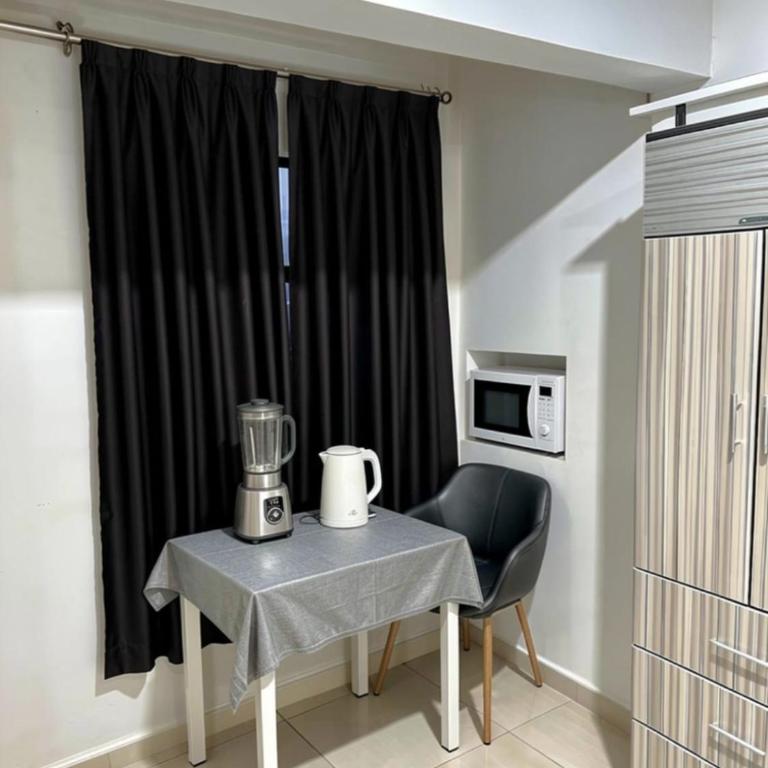 Cuarto Amoblado Miraflores - One-Bedroom Apartment - 4