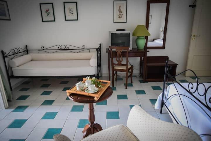 Villa Fiorita Lipari - Villa Fiori di Campo - Appartamento con Terrazza - 6