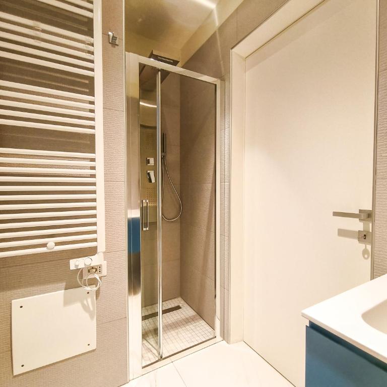 Anna Guest House by Holiday World - Appartement 1 Chambre avec Balcon et Vue sur la Ville - 4