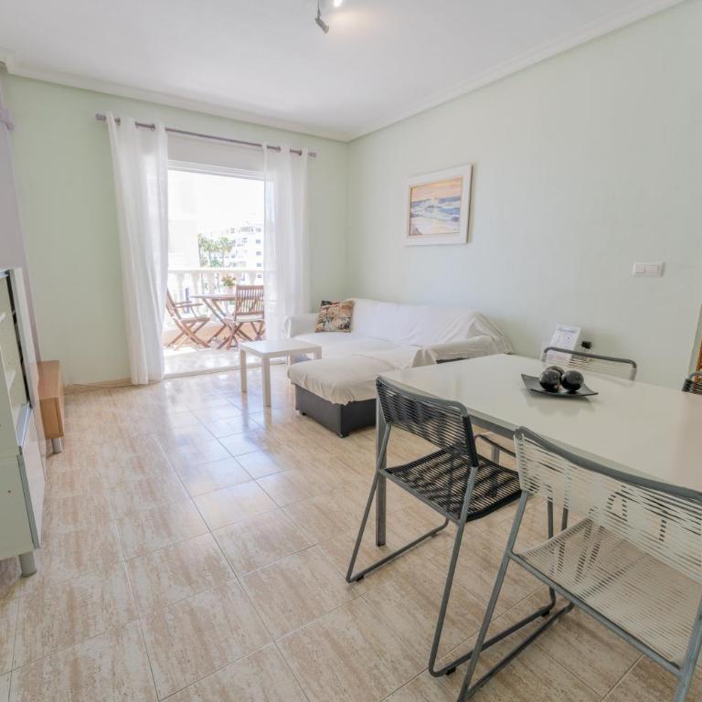 Apartamento con piscina, terraza y vistas al mar en Arenales del Sol - Appartement - 1
