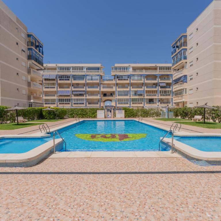 Apartamento con piscina, terraza y vistas al mar en Arenales del Sol - Appartement - 16