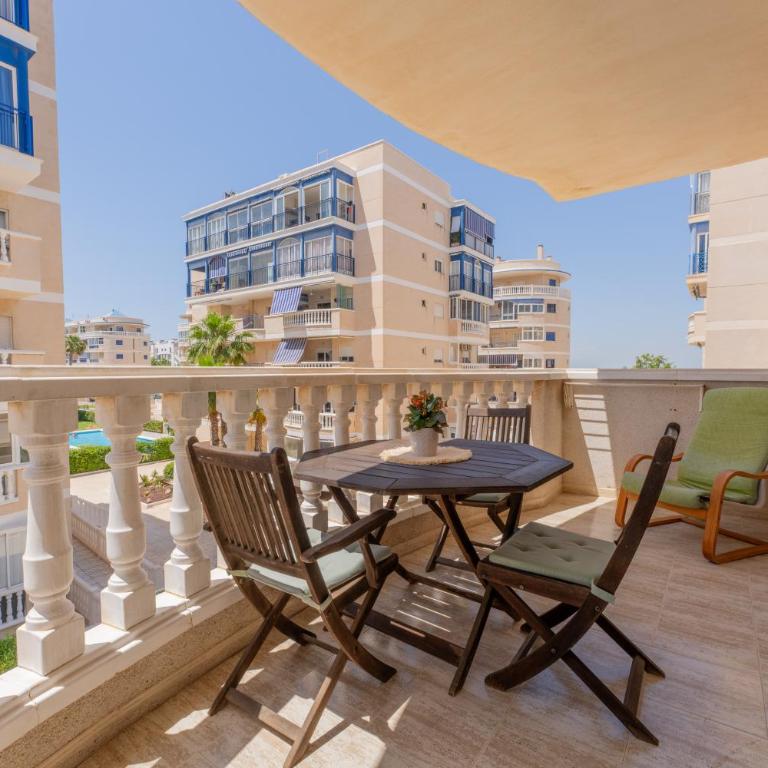 Apartamento con piscina, terraza y vistas al mar en Arenales del Sol - Appartement - 9