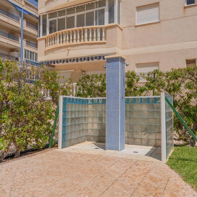 Apartamento con piscina, terraza y vistas al mar en Arenales del Sol - Appartement - 20