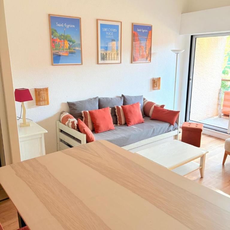 St Cyprien golf appart avec terrasse et piscine - Apartment - 5