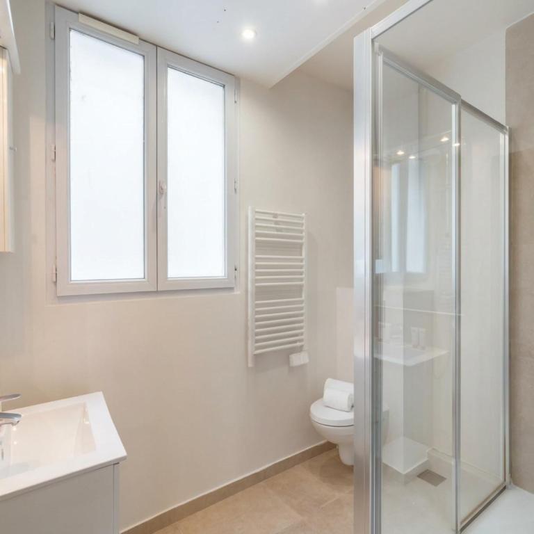 Central Paris Deluxe flat for 5 near Montparnasse - Appartement - 28