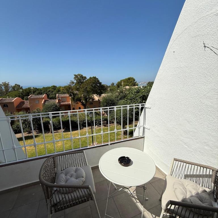 Room City Estepona Aldea Luna - One-Bedroom Loft Apartment with One Queen Bed - 10