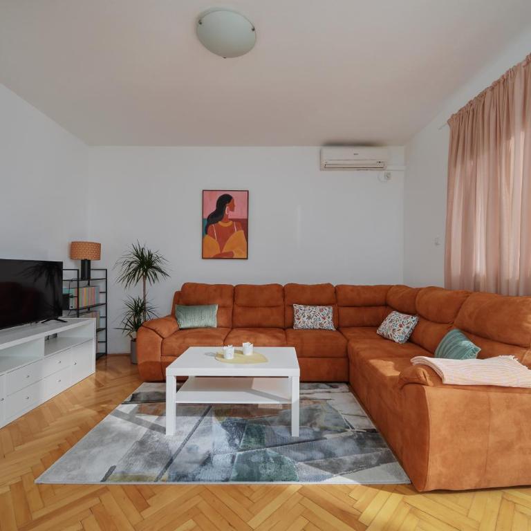 Apartman Mare - Two-Bedroom Apartment - 1