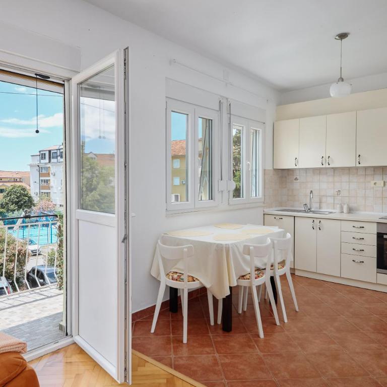 Apartman Mare - Two-Bedroom Apartment - 27