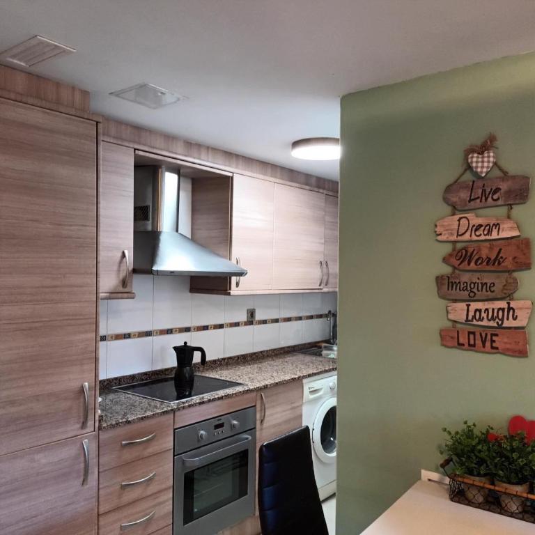 Planta baja Marita - Two-Bedroom Deluxe Apartment with Garden View - 14