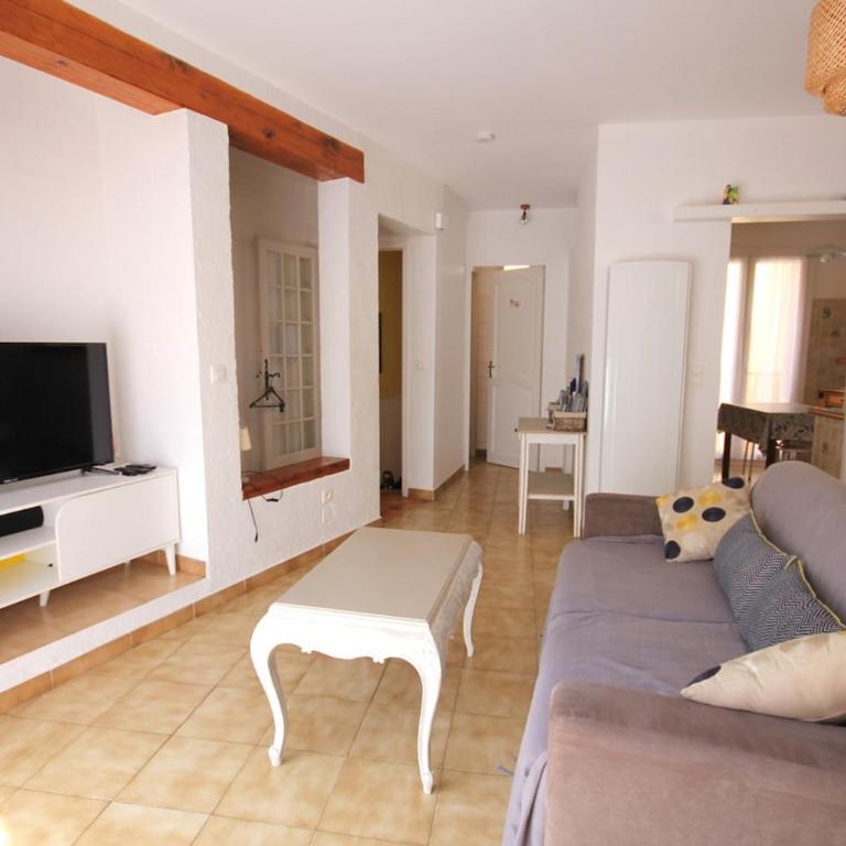 Soy Collioure - Two-Bedroom House - 12