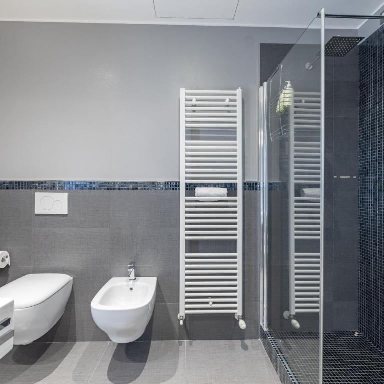 PRIMA FILA Premium Guest House - Chambre Triple avec Salle de Bains Privative - 2