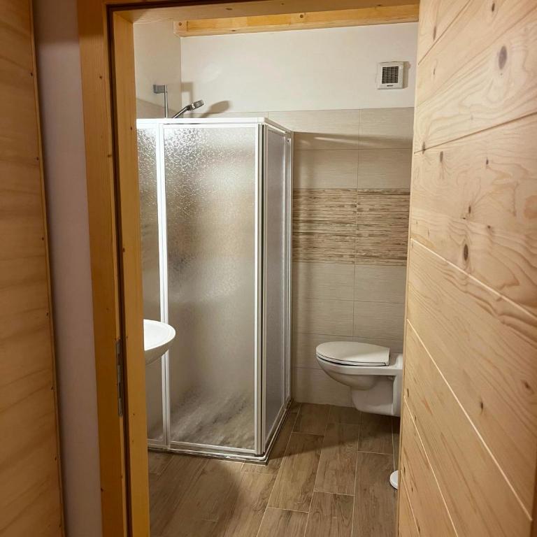 Malga Valmaggiore - Camera Familiare con Bagno Privato - 10