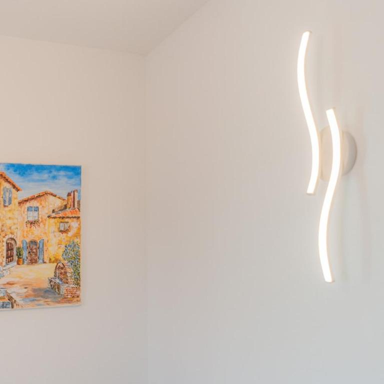 Comfortable Family Apartment Near Beach & Golf - Two-Bedroom Apartment - 26
