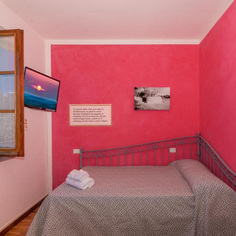 B&B Il Giardino dei Poeti and Apartaments - Habitación Individual con baño privado externo - 4